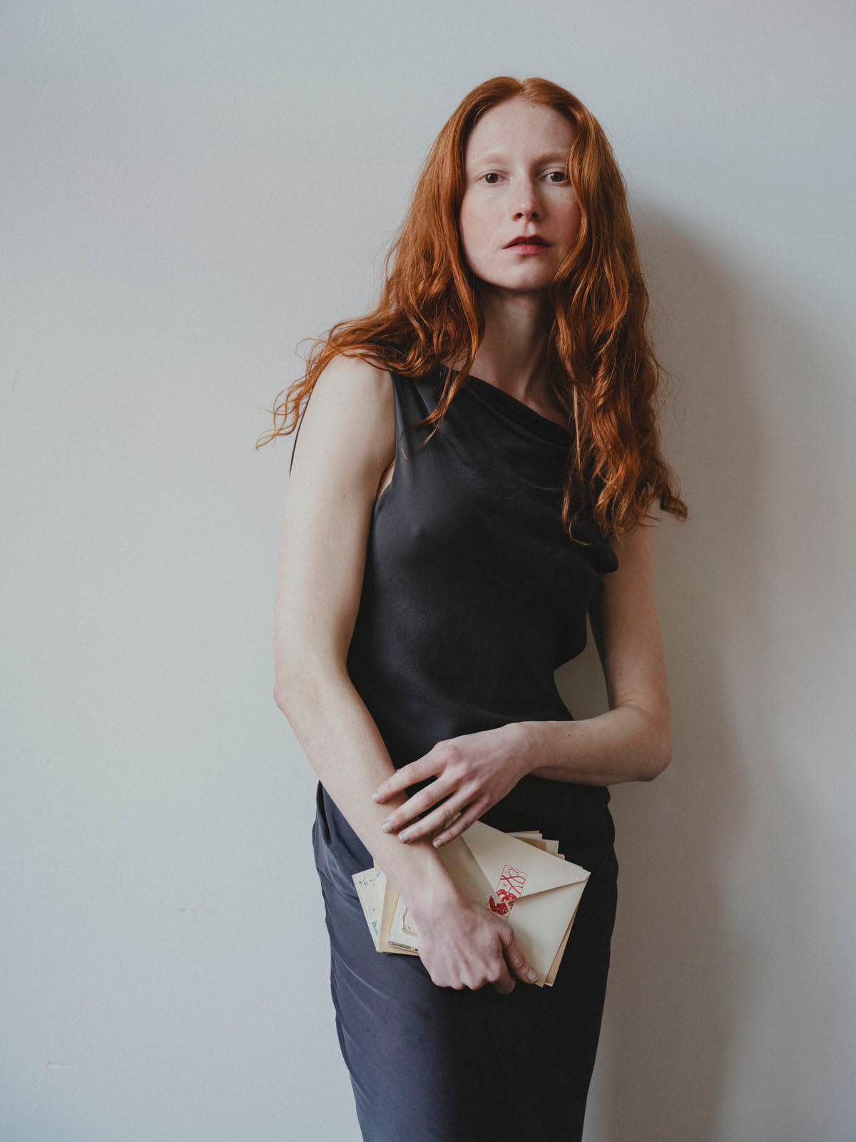 New elegant luxury perfume brand APLOMB